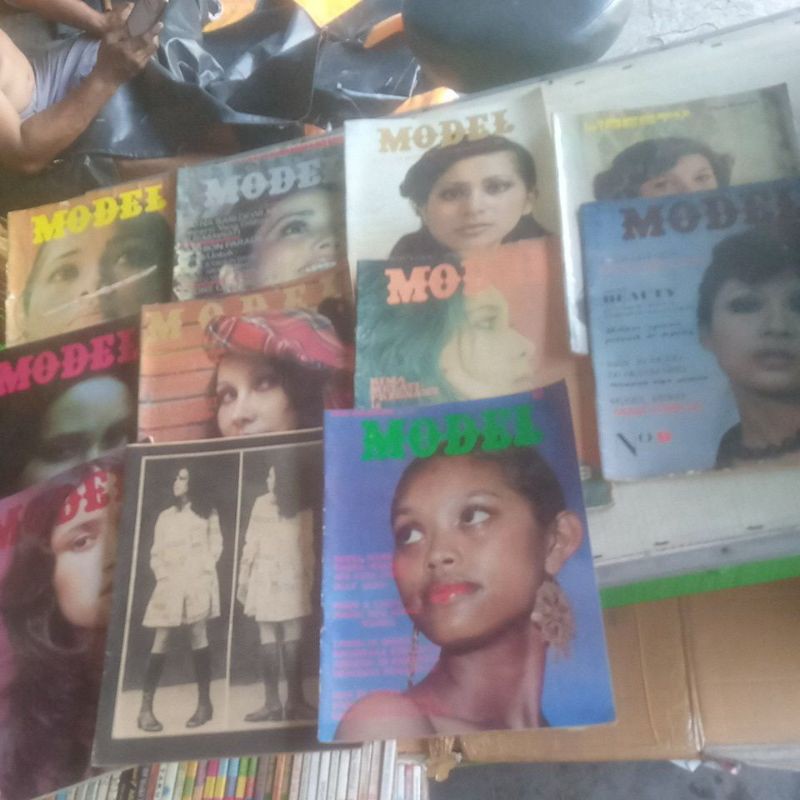 majalah model th jadul