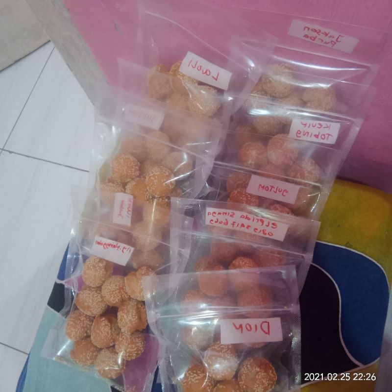 

kue ketawa medan