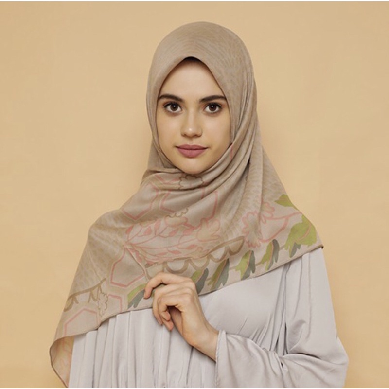 Biena scarf ochre Kamiidea