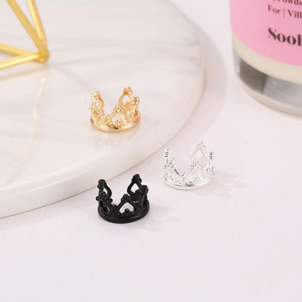 Timekey Anting Klip Tanpa Tindik Desain Geometri Mahkota Hollow Vintage Untuk Wanita A8K8