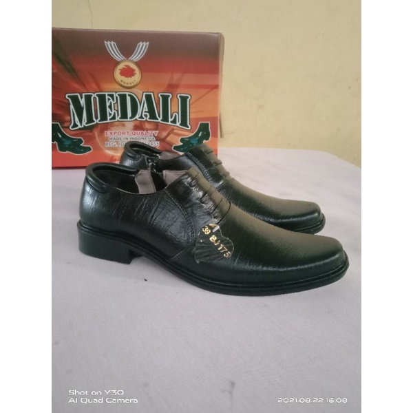 SEPATU KULIT ASLI PRIA MEDALI SEPATU KANTOR/KERJA/DINAS/PNS/POLRI/TNI/SECURITY