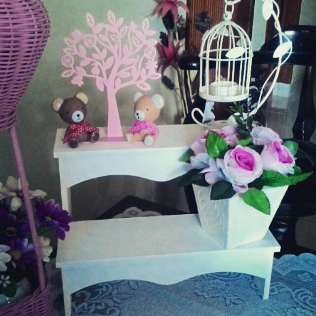 Rak tangga/ rak shabby/ dekorasi shabby/ rak serbaguna