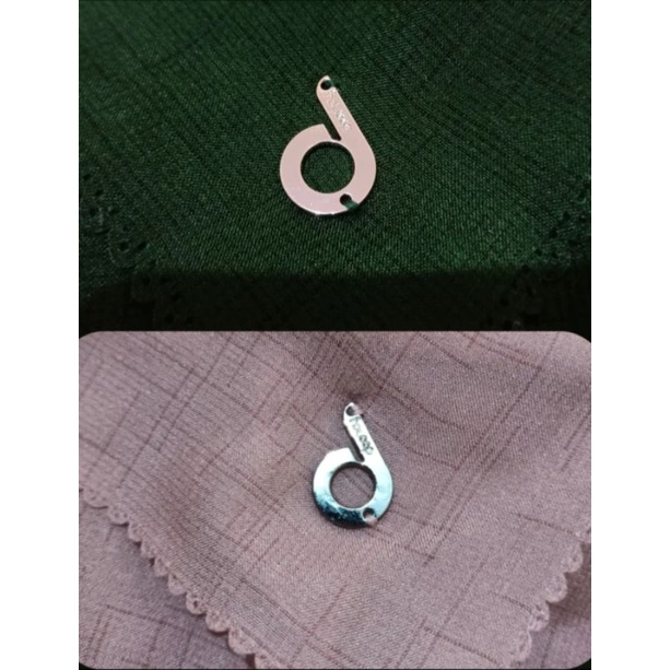 (Preloved) 2 buah kerudung hijab segiempat deenay polos ori bukan mandjha wearing klamby