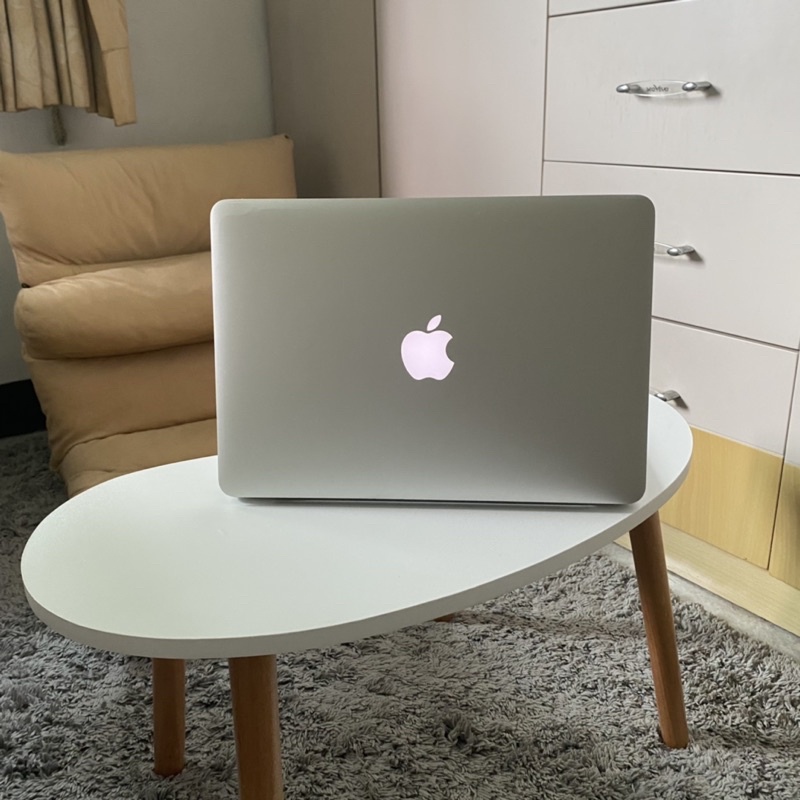 REALPICT Macbook Pro Retina 13inch Mid 2014 Intel Core i5 (nett, COD Bandung)