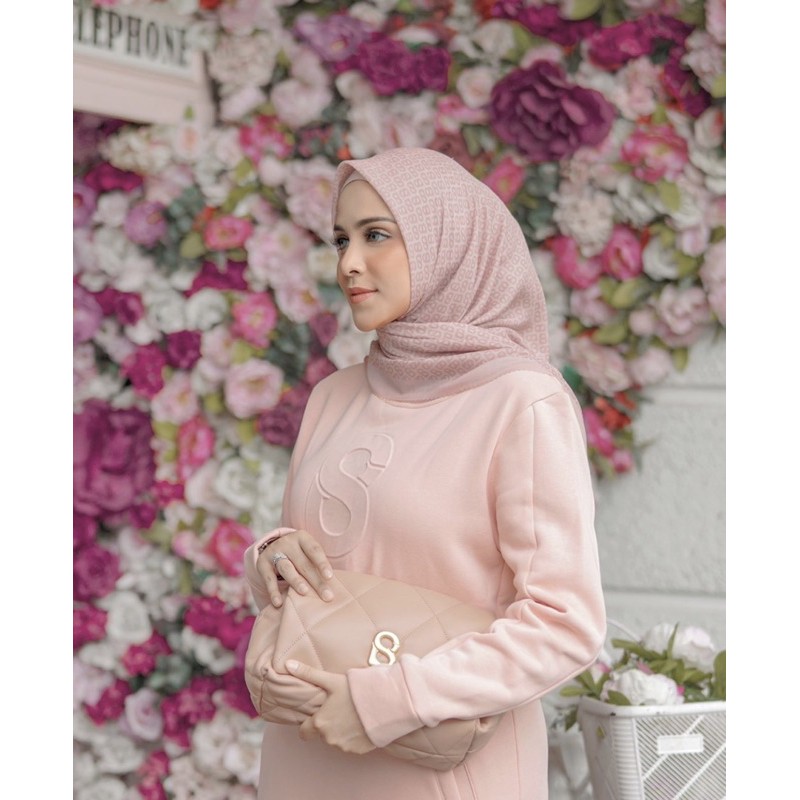 benang Jarum audrey sweatshirt pink