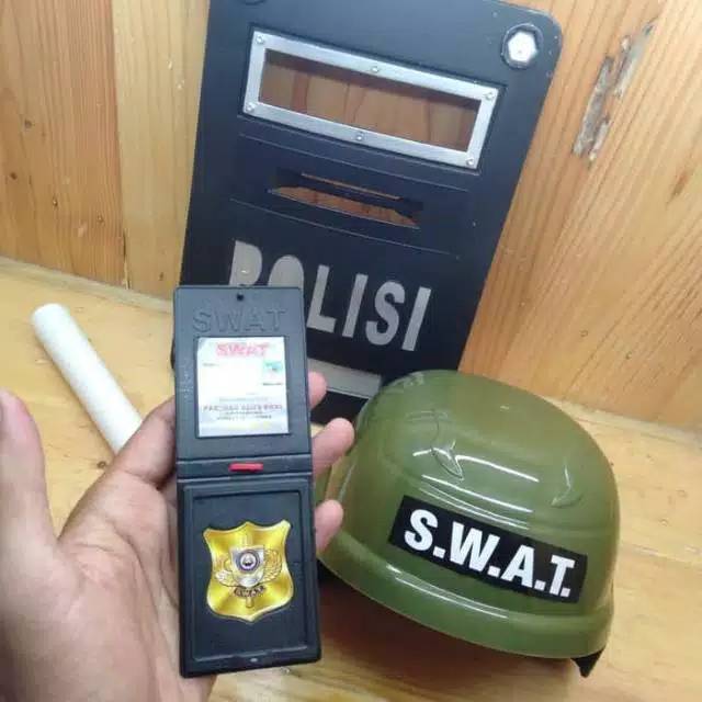 Mainan Set Helm Tameng Tongkat Polisi Anak Edukatif