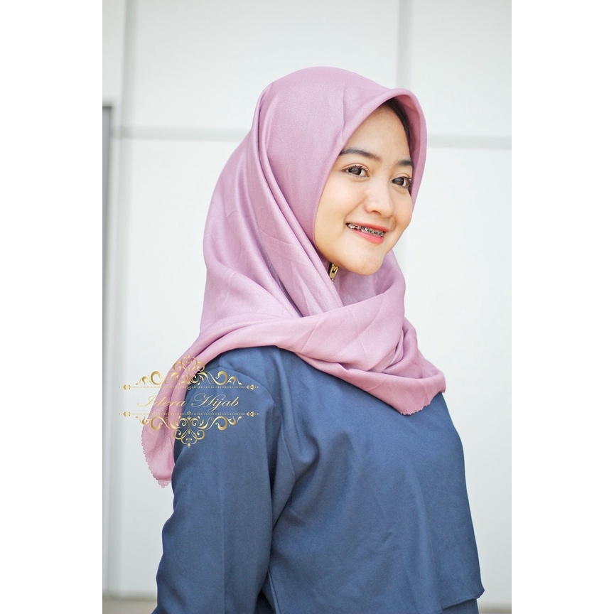 Hijab Segi Empat Instan Zipper atau HIjab Segi Empat Zipper Mate Glowing Gliter