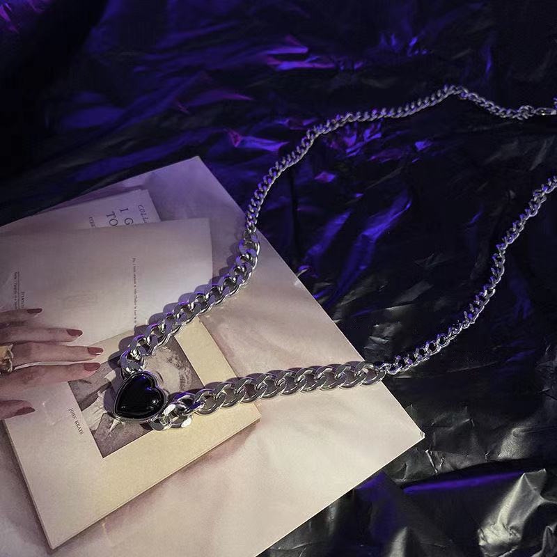 Kalung Rantai Klavikula Bahan Logam Warna Hitam Gaya Korea Untuk Wanita