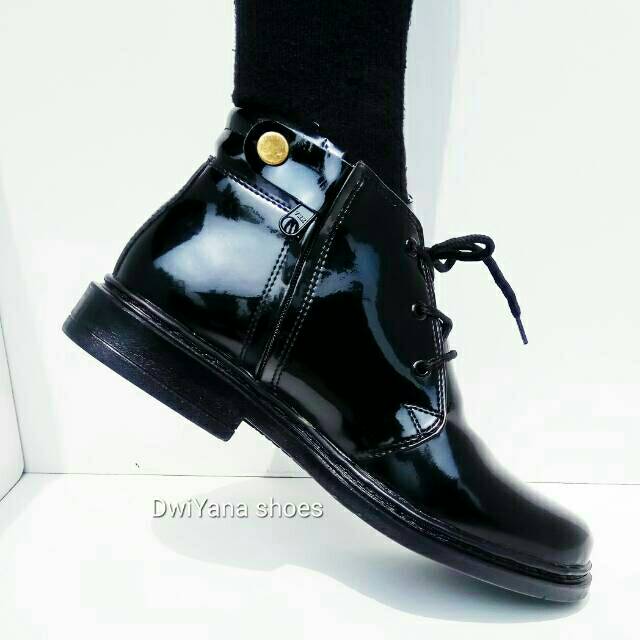 SEPATU PDH TNI/POLRI Mengkilap.