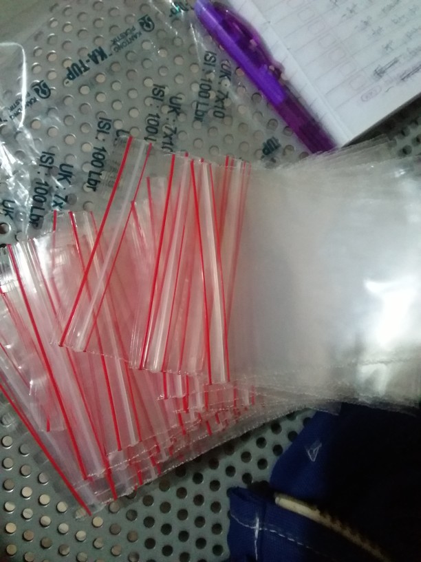 Kantong Plastik Klip Ziplock Uk 7x10 Cm .plastik Sebaguna  . Kantong Klip Murah