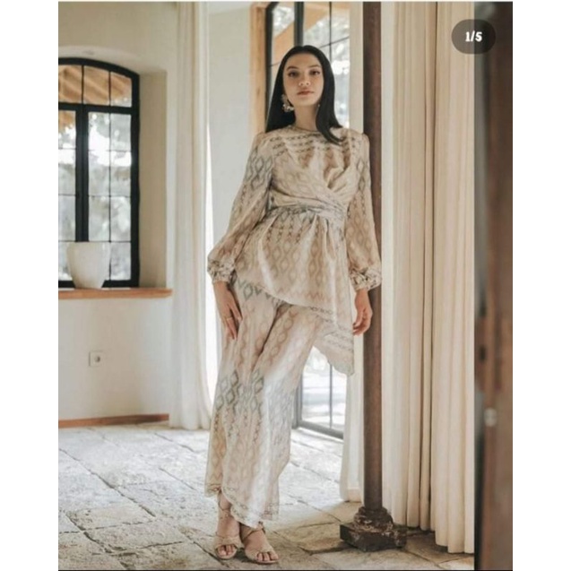 (READY) Kanawa Blouse nude L & kanawa pants nude XL by wearingklamby