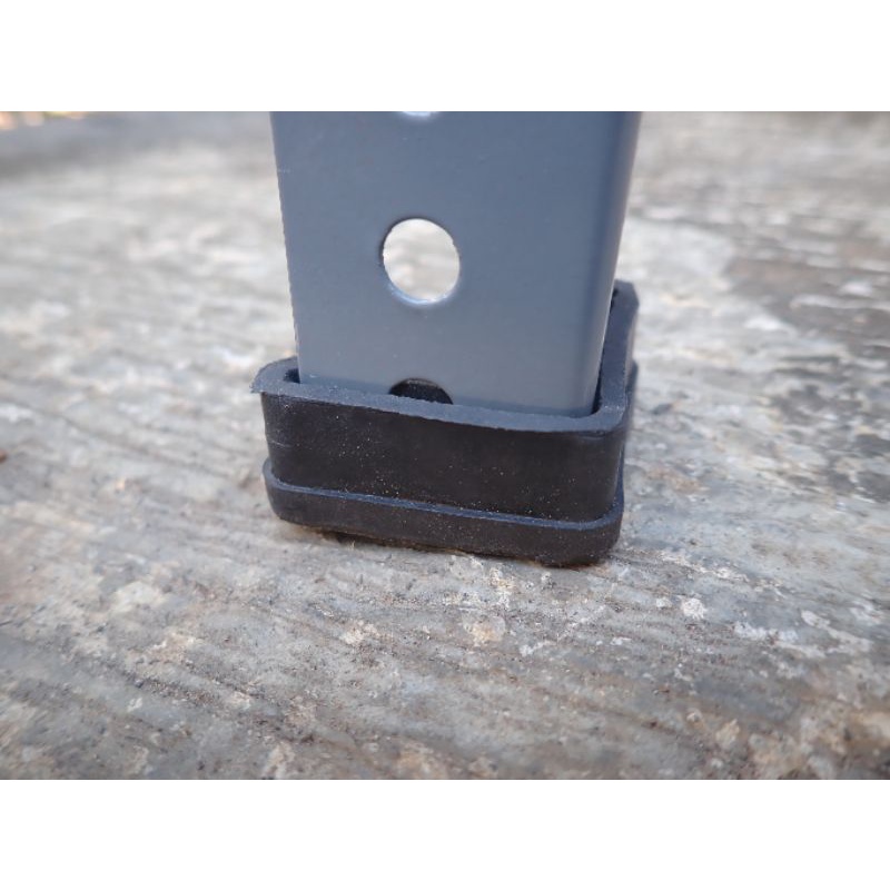 Bantalan Kaki Rak Besi Siku 4X4 Karet Besi Siku 4x4