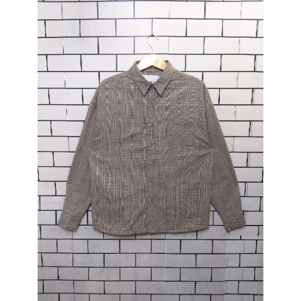 kemeja flanel attention