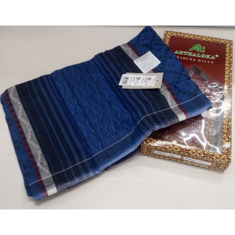 Sarung pria/ARTHALOKA/Sarung tenun