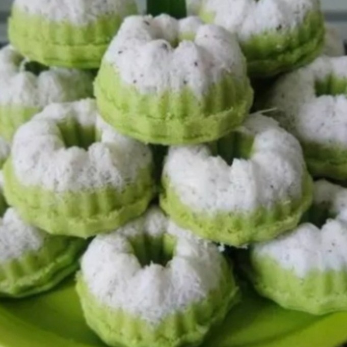 

Putu Ayu Small