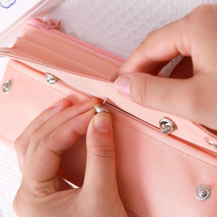 

[KODE PRODUK PZEDL5465] Pencil Case with Cute Brooch Korea Design Pen Case Tempat Pensil/Bolpoin