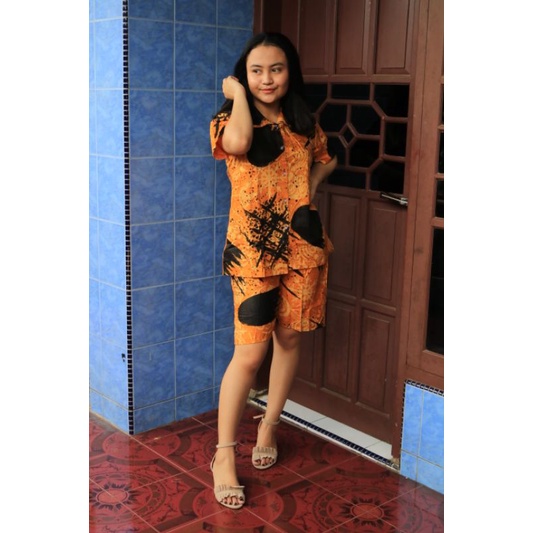 One Set Pendek Baju Tidur Wanita Setelan Celana Pendek Rayon Adem Full Kancing Disya Fashion-Snow kuning