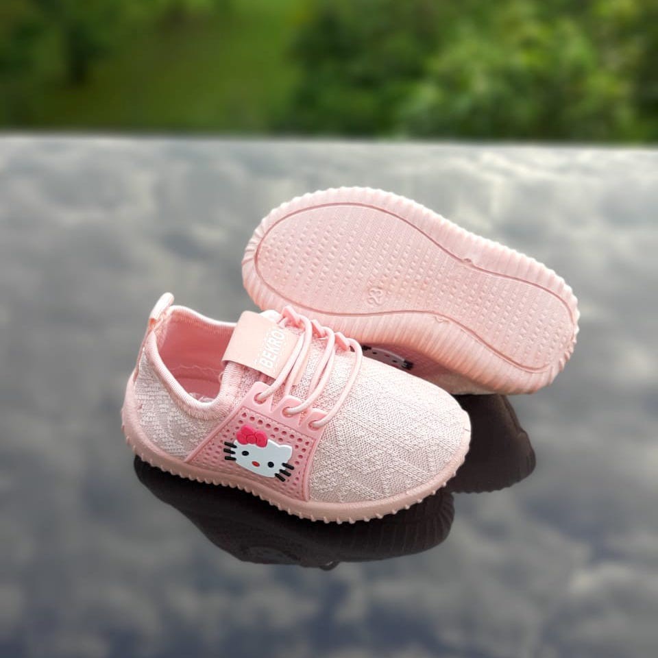 E14 Sepatu Sneaker Anak Perempuan Import Umur 1 2 3 4 thn - BEKRO Hello Kitty