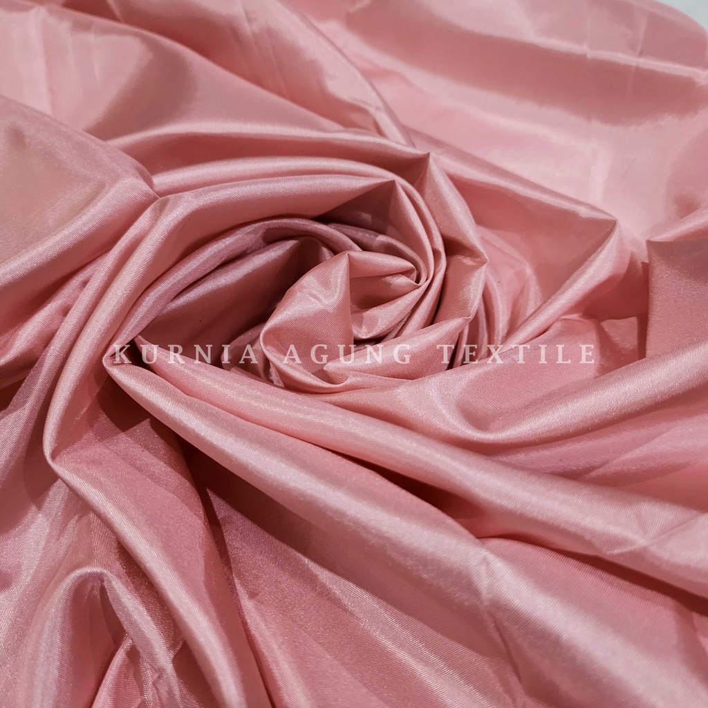 Kain Peles Roll Palace Kahatex Furing Abutai Silk Kain Gulungan Polos Rollan Grosir Bahan Dekorasi Murah Mengkilap 45 Meter x Lebar 150cm bahan