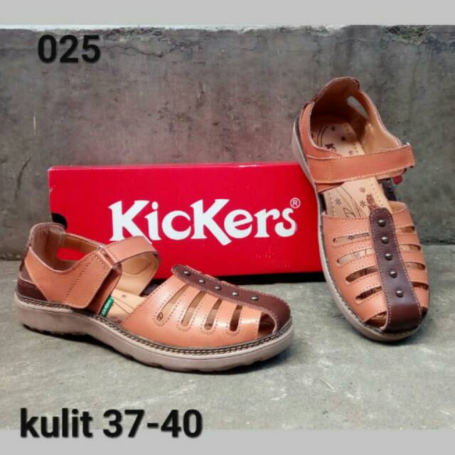 sepatu sandal kickers wanita