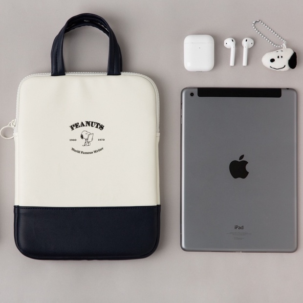 Sleeve Pouch Sarung Tas Bag Case Ipad Tab Tablet Macbook Air Pro Laptop Asus Acer Lenovo HP Huawei 11 12 13 14 15 inch Motif Gambar Karakter Kartun Cartoon Snoopy Warna Biru Hitam Lucu Cute Murah Korean Model Tali Jinjing