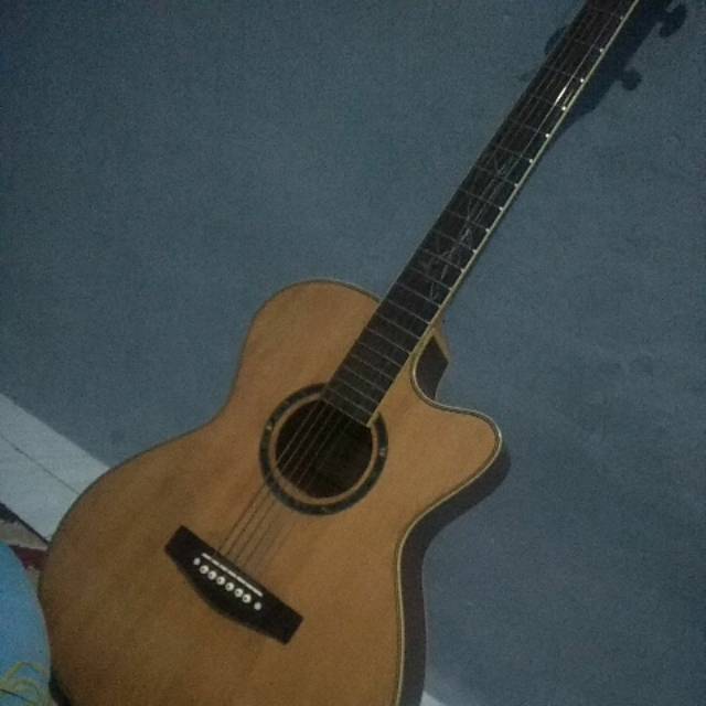 Gitar akustik second f13