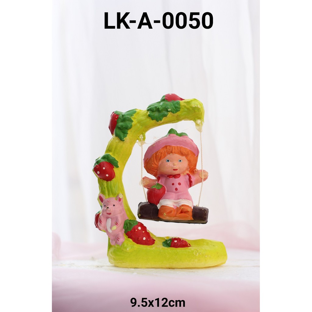 LK-A-0050 Topper mainan KARAKTER lokal Ayunan strawberry shortcake yamama baking