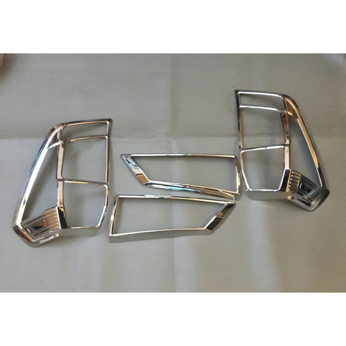 GARNISH BELAKANG SIGRA