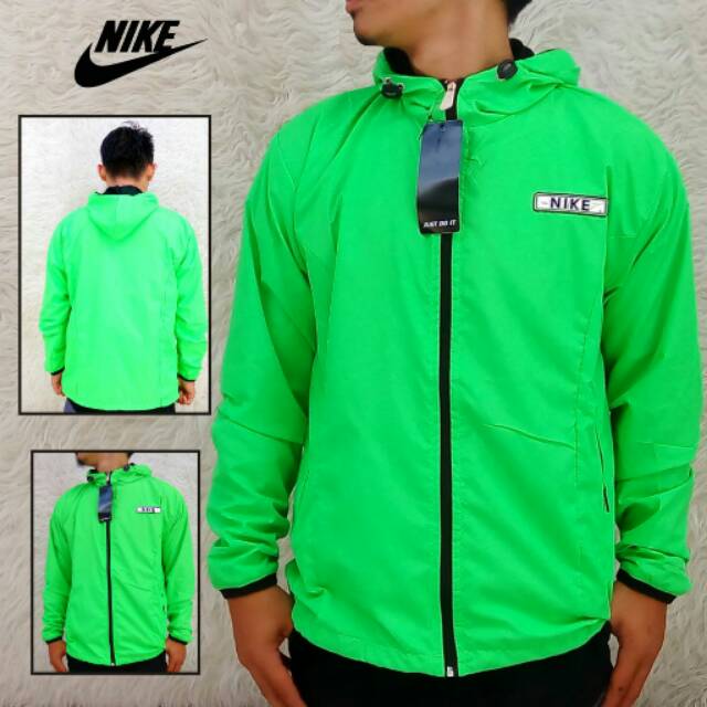 JAKET PARASUT NIKE/JAKET OLAHRAGA NIKE