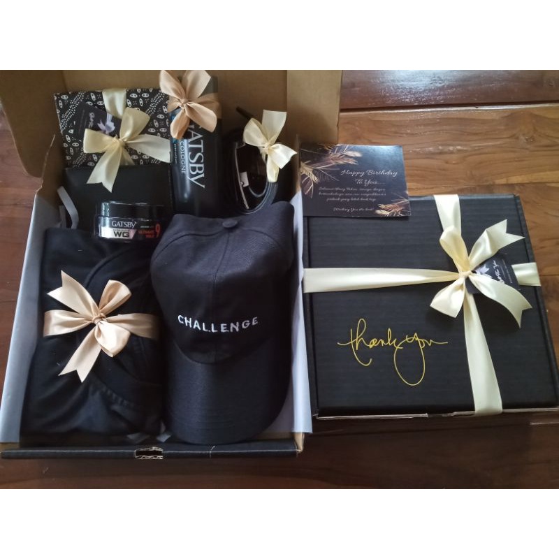 Hampers kado ulang tahun cowok/ Hampers Black Edition kado anniversary