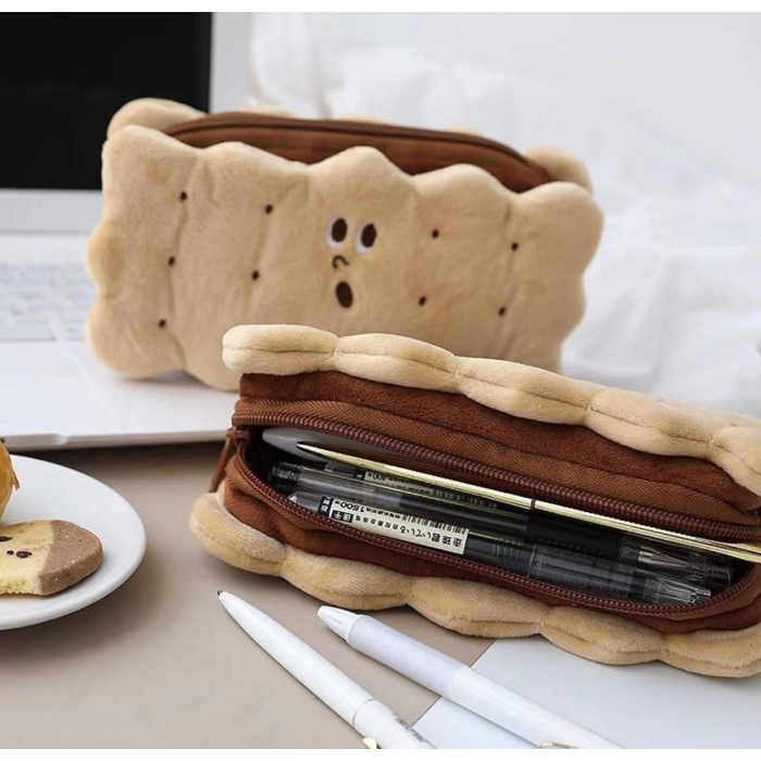 

Hot Sale Kotak Pensil Plush Bentuk Biskuit Kartun Multifungsi Trendi