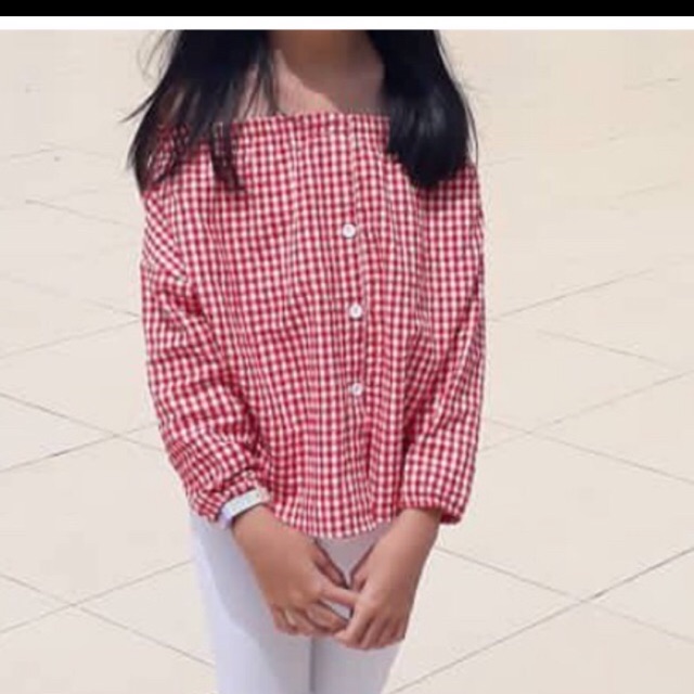 Atasan sabrina kotak merah