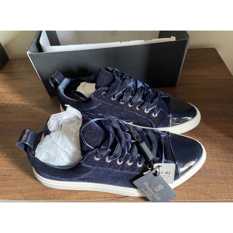 Sepatu Massimo Dutti