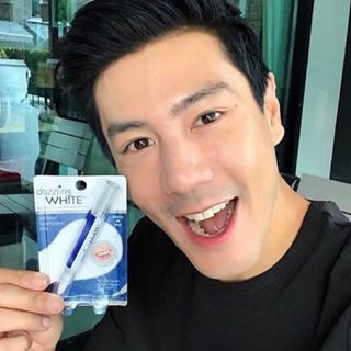 Dazzling White 4 in 1 Teeth Whitening Spidol Pemutih Gigi