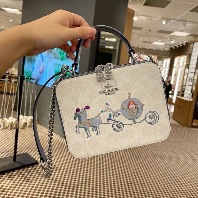 [ORIGINAL 100%] COACH X DISNEY BOX CROSSBODY IN SIGNATURE WITH CINDERELLA