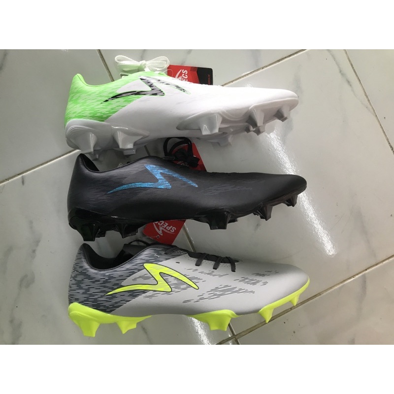 LIMITED EDITION !!! Sepatu Sepak Bola Specs accelerator alpha pro fg (10151141)