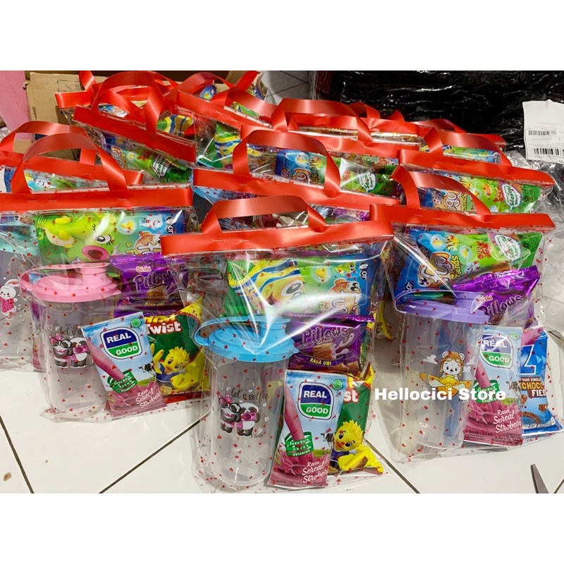 

PARCEL BINGKISAN SNACK + GELAS VIOLA KEMASAN ULTAH