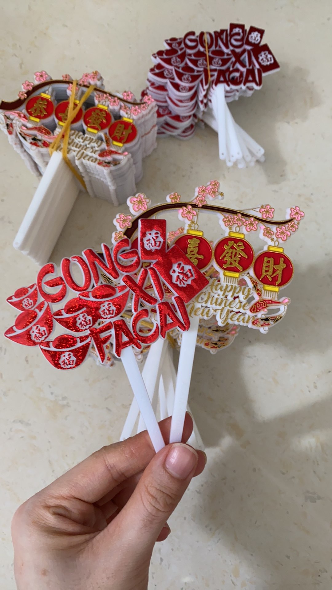 Ti-0122-a Topper Tulisan Gong Xi Fa Cai Imlek Lampion Ikan Koi Emas