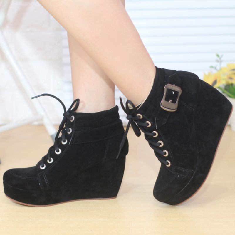 Boots wedges wanita Bay 02