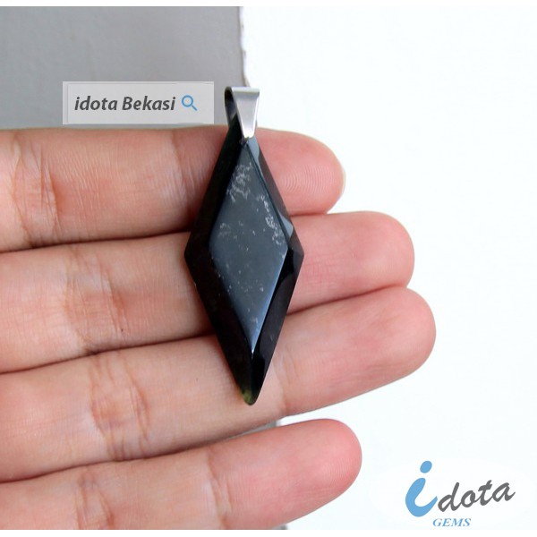 Kalung Liontin Batu Giok Hitam / Black Jade Asli LT295