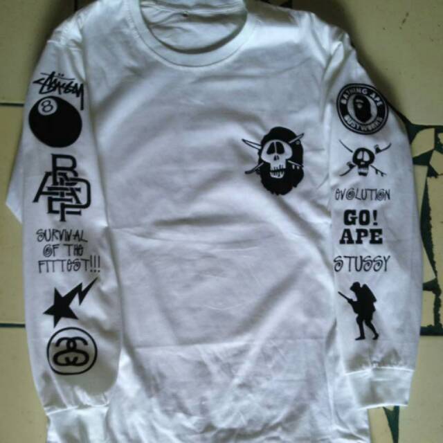 kaos lengan panjang/t shirt STUSSY/BAPE