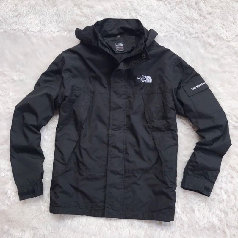 THE NORTH FACE MOUNTAIN PARKA SIDE POCKET JACKET EDITION.