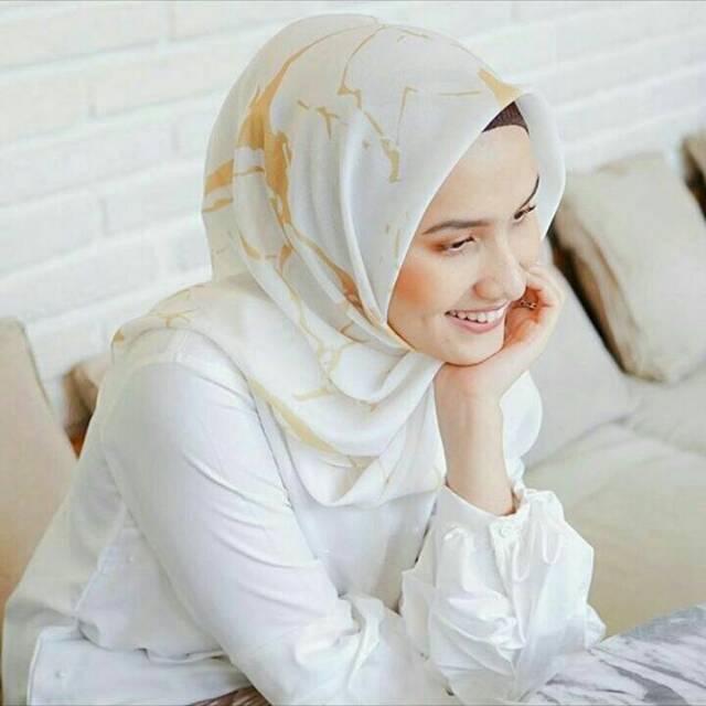 MARBLE SCARF WHITE GOLD by Wearing Klamby