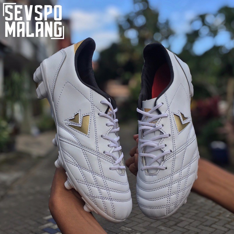 

Kempo NL White/Gold