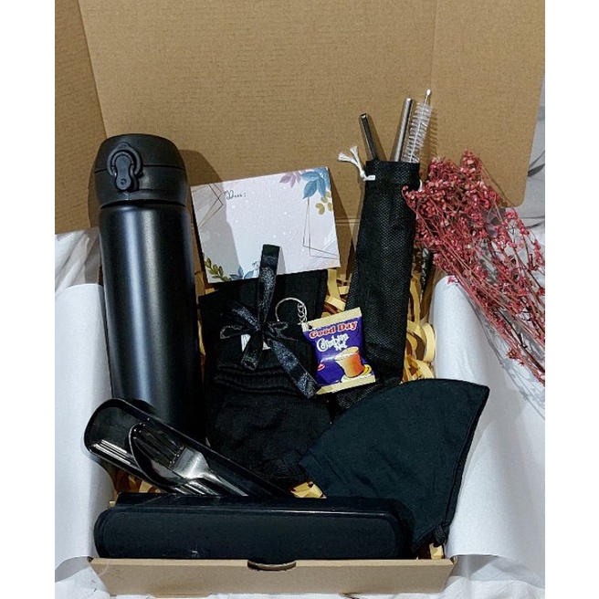 

Hampers Tumbler | Hampers Murah | Kado Anniv | Gift Box Cowok | Gift Box Wisuda |