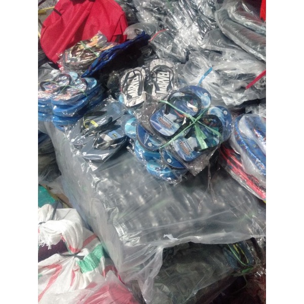 Sendal spon karakter anak size 31-35