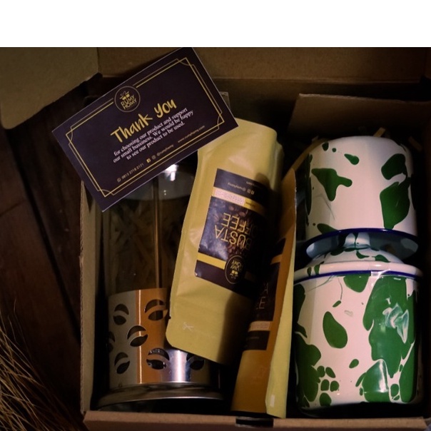 

HAMPERS KOPI/KADO PERNIKAHAN/KADO ULTAH/Paket Darmastuti