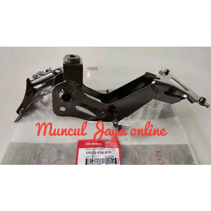 64223-K59-A70 Besi Dudukan Panel Tameng Dasi New Vario 150 Led 2018 - 2023