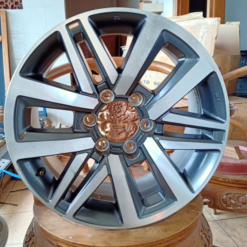 Velg Mobil TOYOTA FORTUNER VRZ Ring 18, Lubang 6, PCD 139(Original)