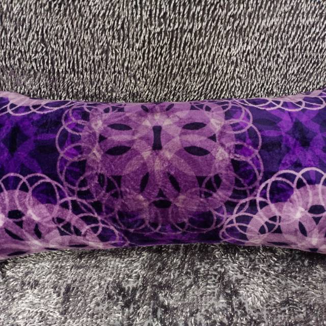 Bantal cinta 50x100 + Sarung bantal  bulu